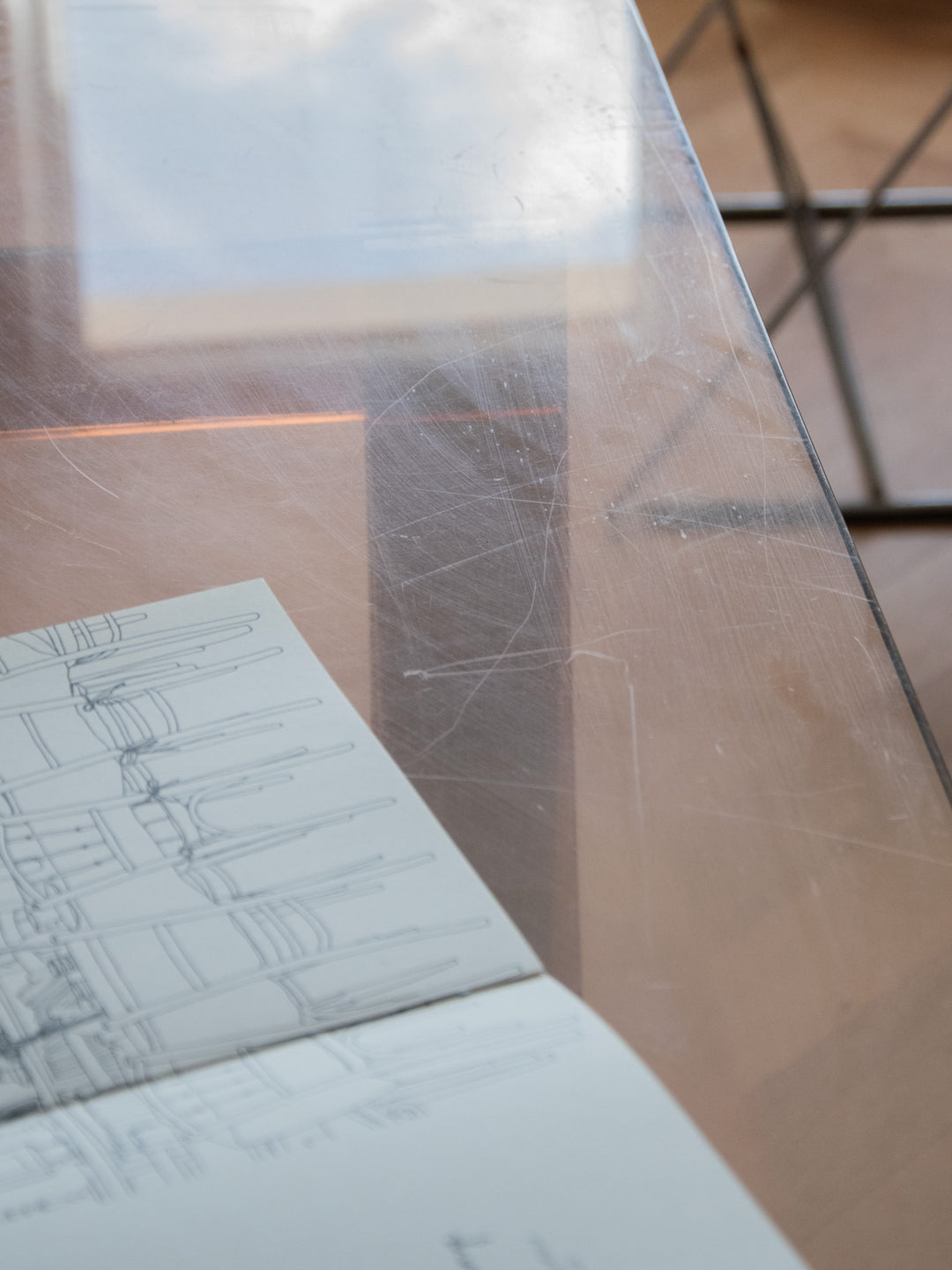 yvan-bureau-plexiglass-194-7