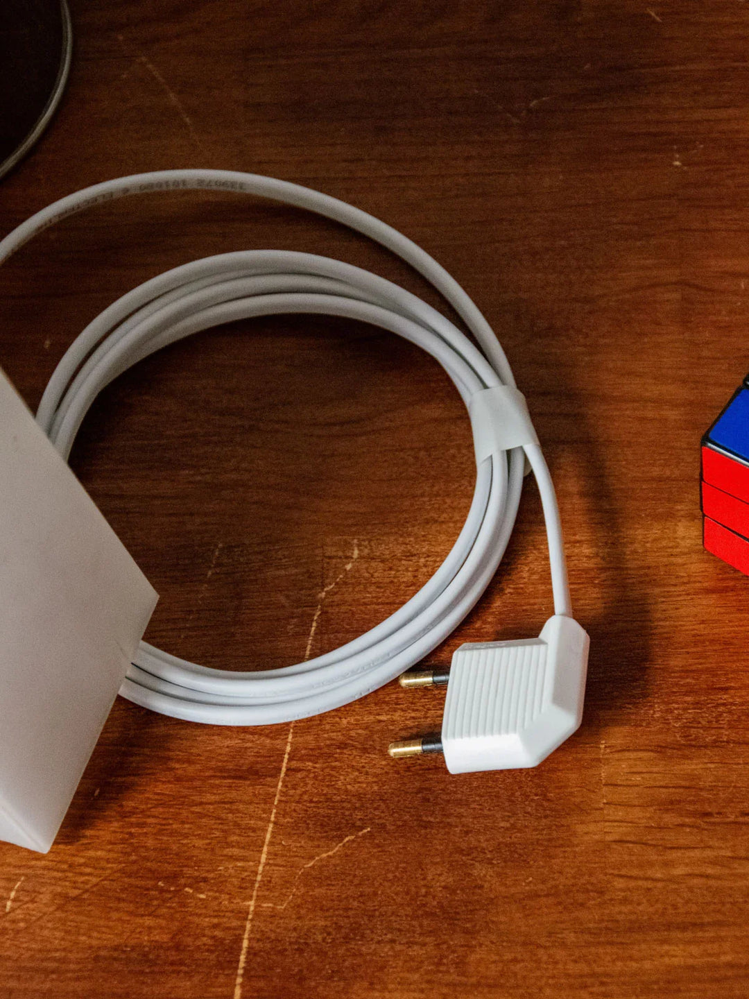 julia-lampe-poser-plastique-778-8