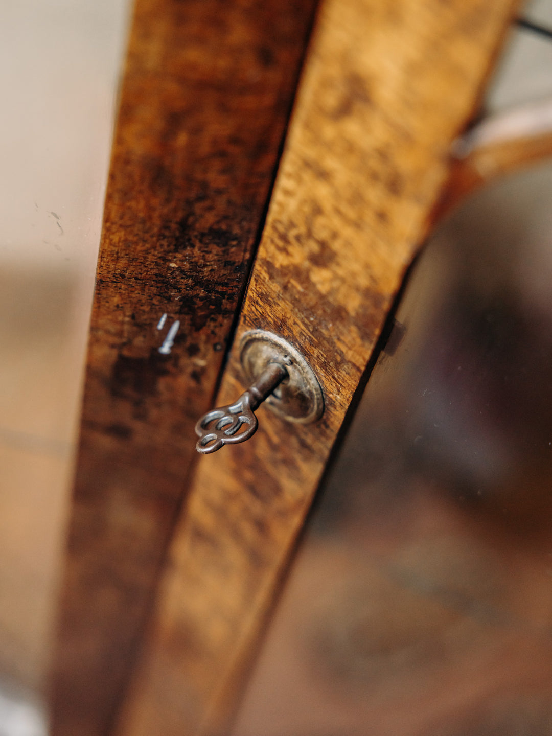 victoria-vitrine-bois-90-13