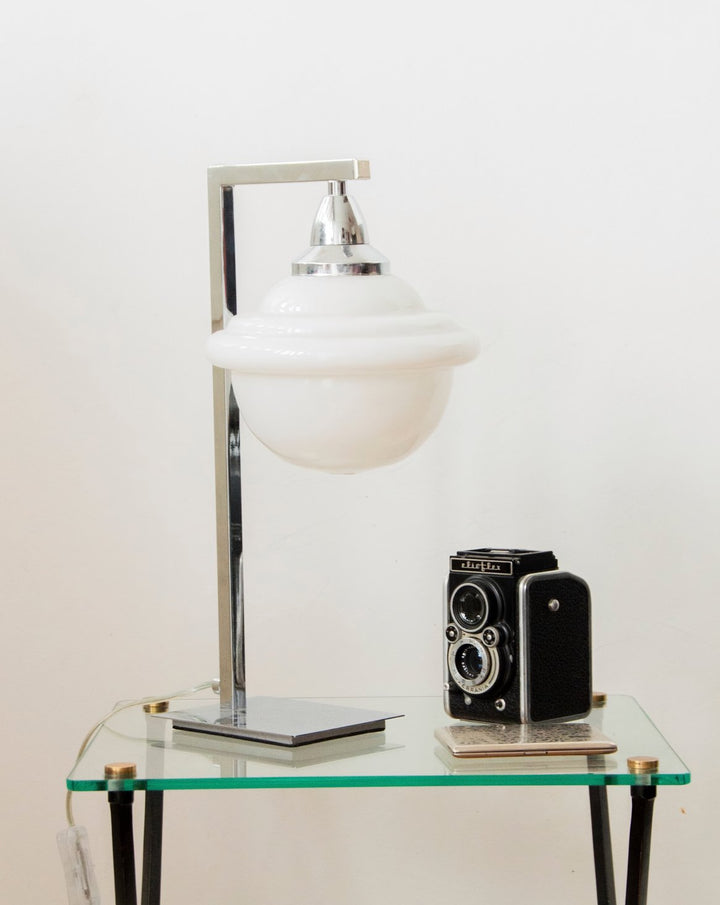 julia-lampe-à-poser-opaline-631-1