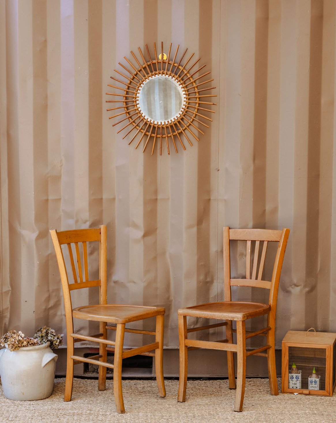 Our second-hand decorations