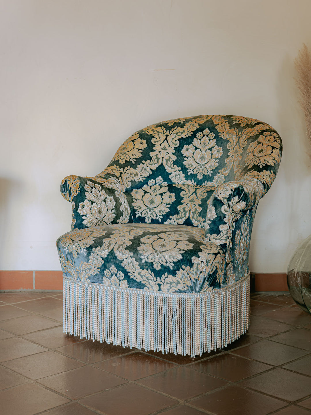 ernest-fauteuil-crapaud-velours-bleu-1095-5