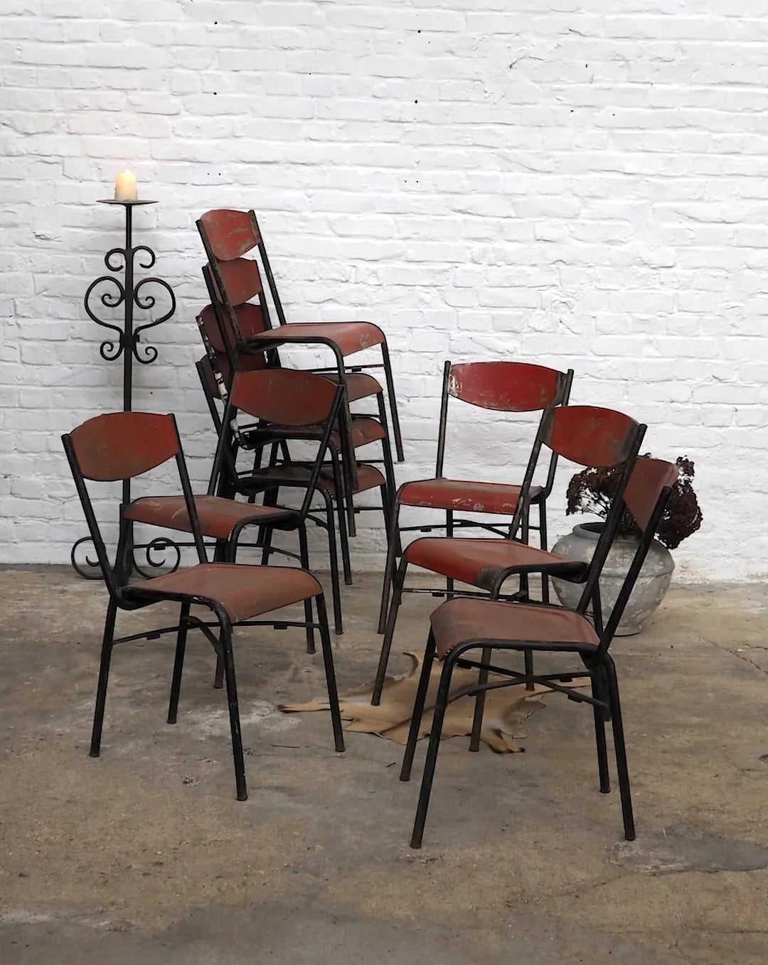 claude-chaise-metal-1024-1