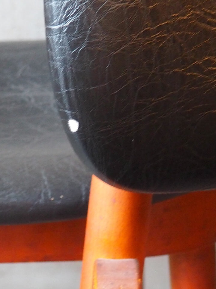 alma-chaise--1247-11