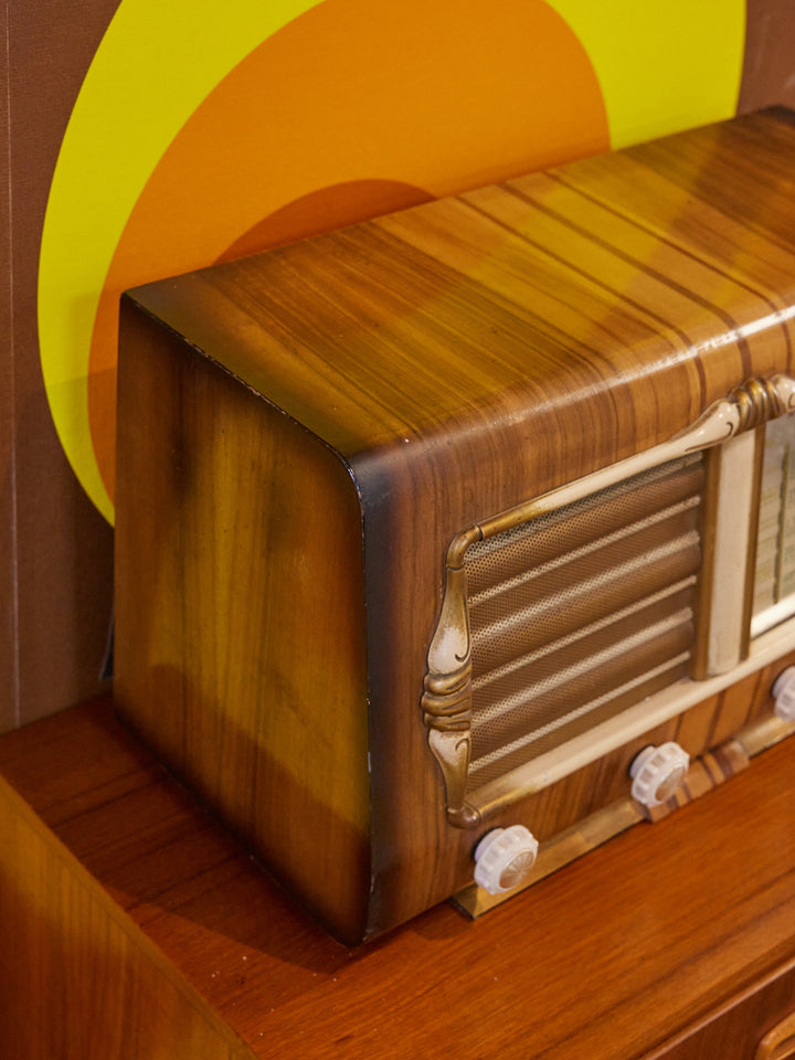 nour-appareil-electrique-vintage-bois-62-5