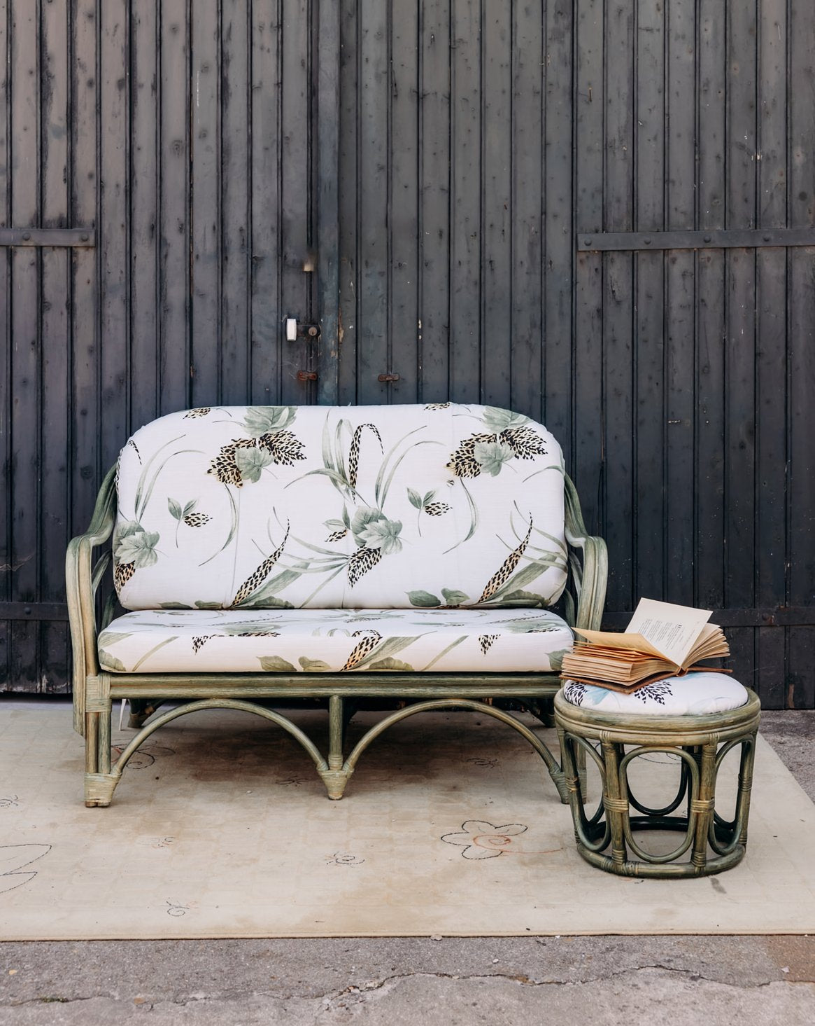 Assises : tabourets, chaises, bancs, fauteuils, canapés…
