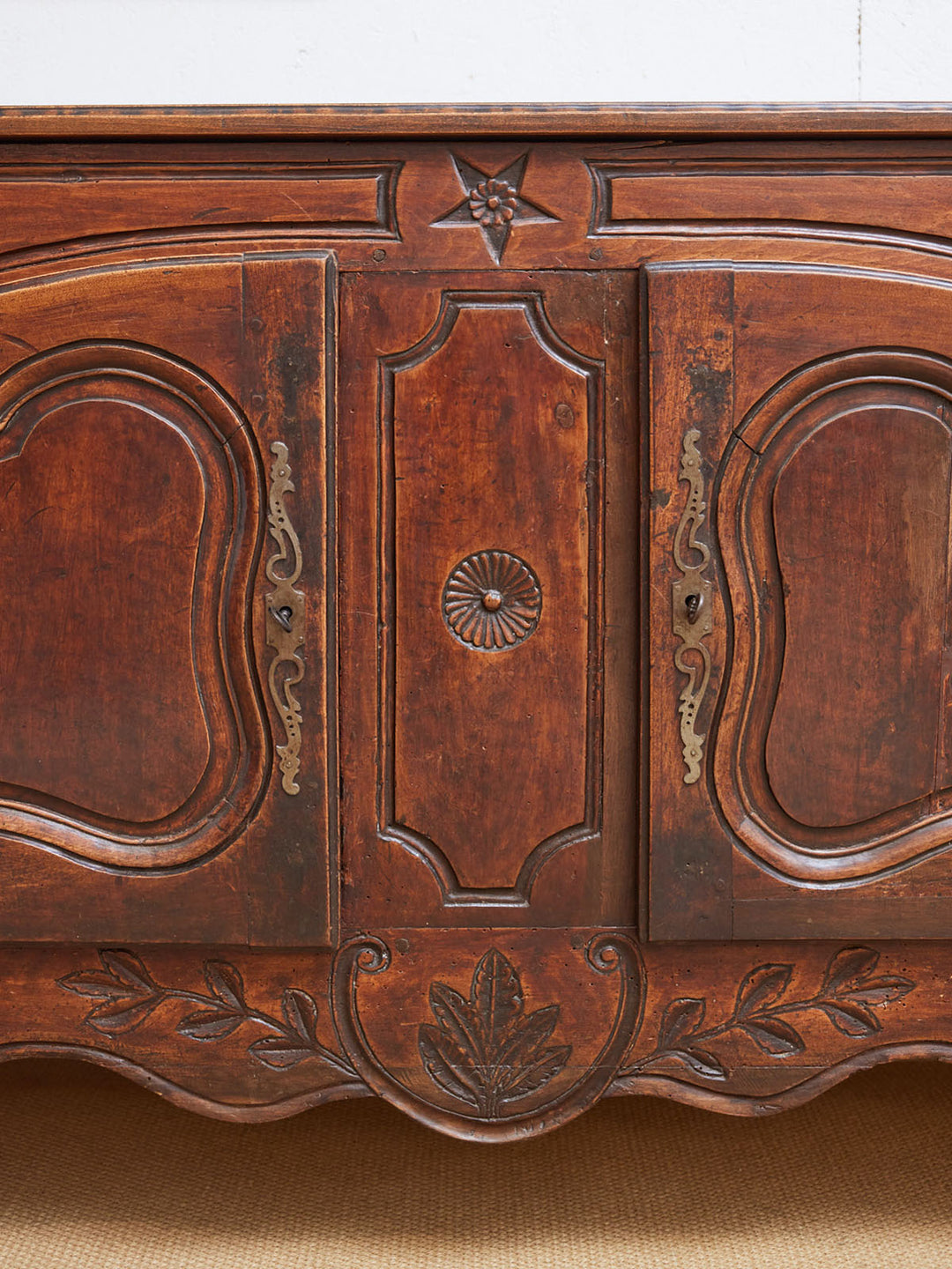 gilbert-buffet-bois-1742-5