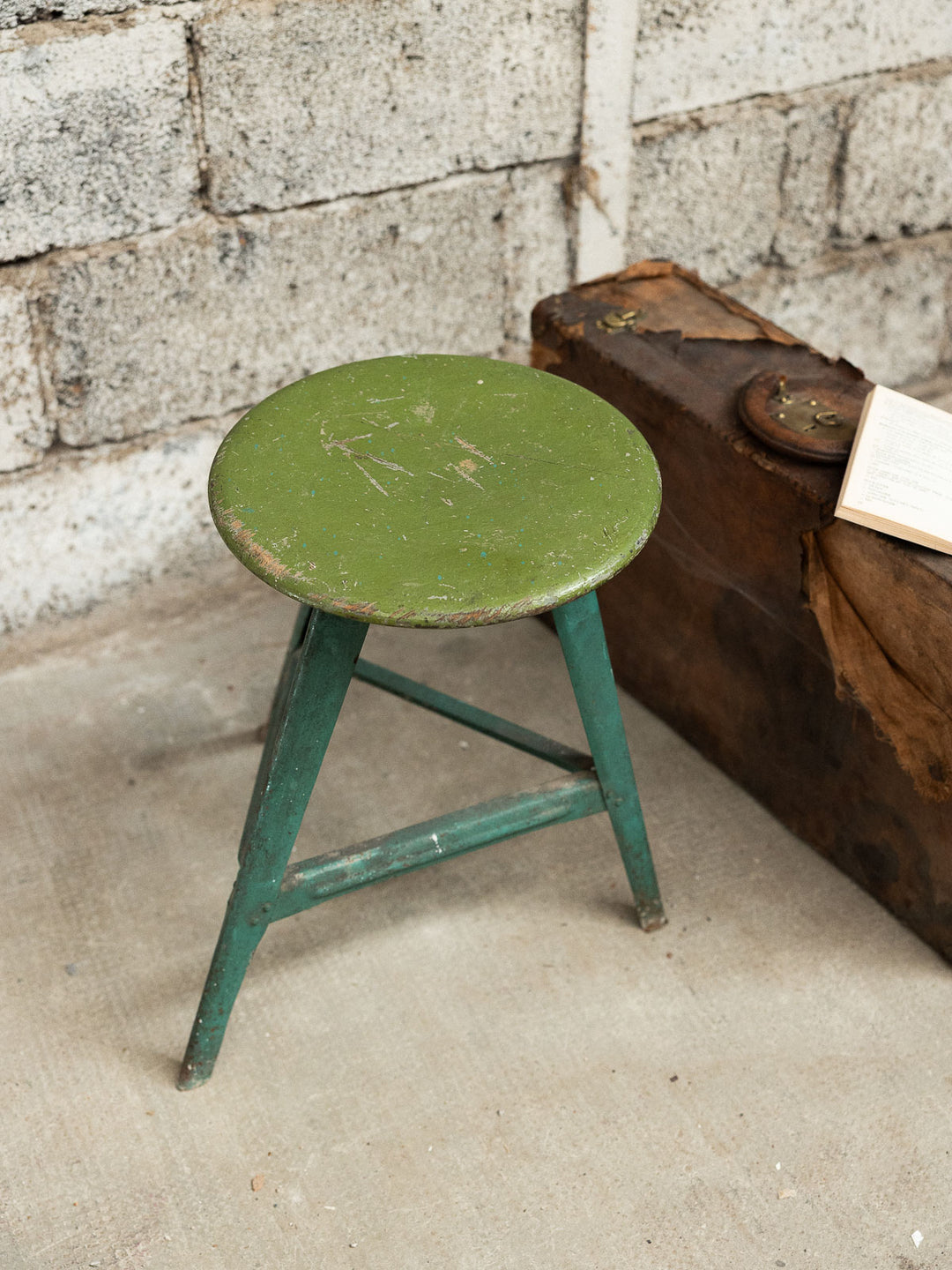 axel-tabouret-bois-vert-718-3