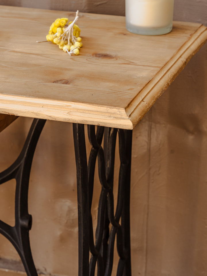 hanna-table-appoint-pin-764-6