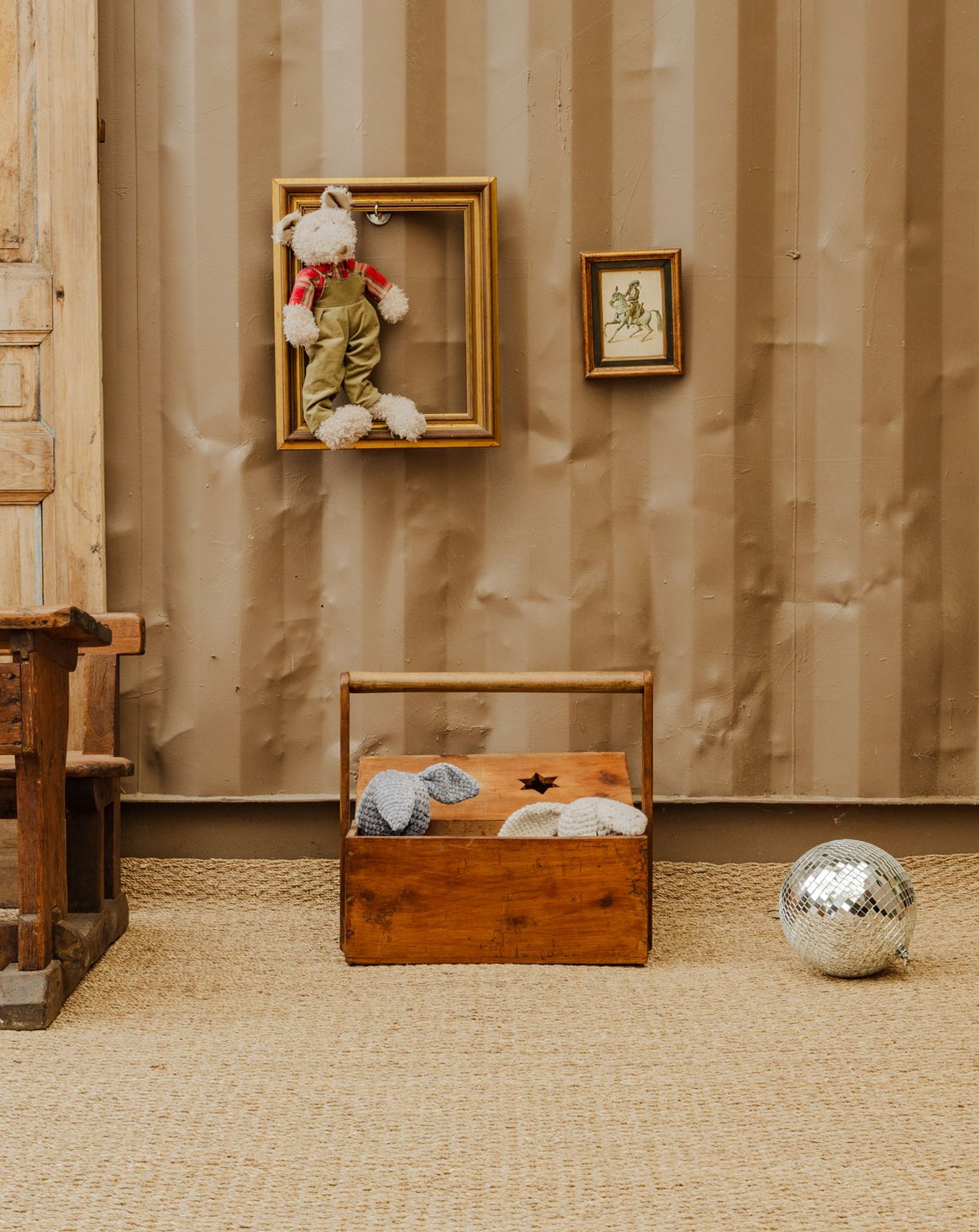 Our second-hand decorations