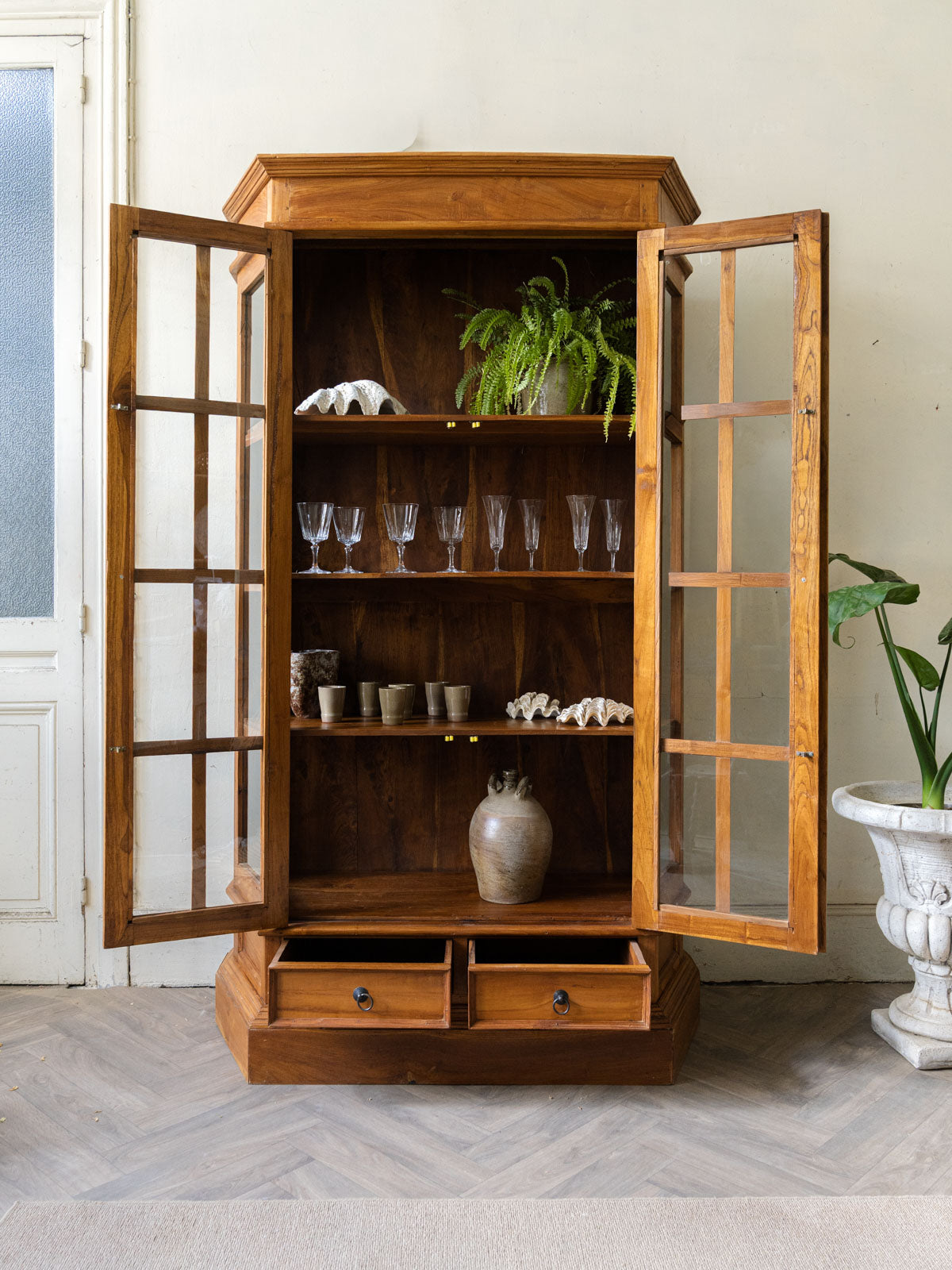 victoria-vitrine-bois-1280-2