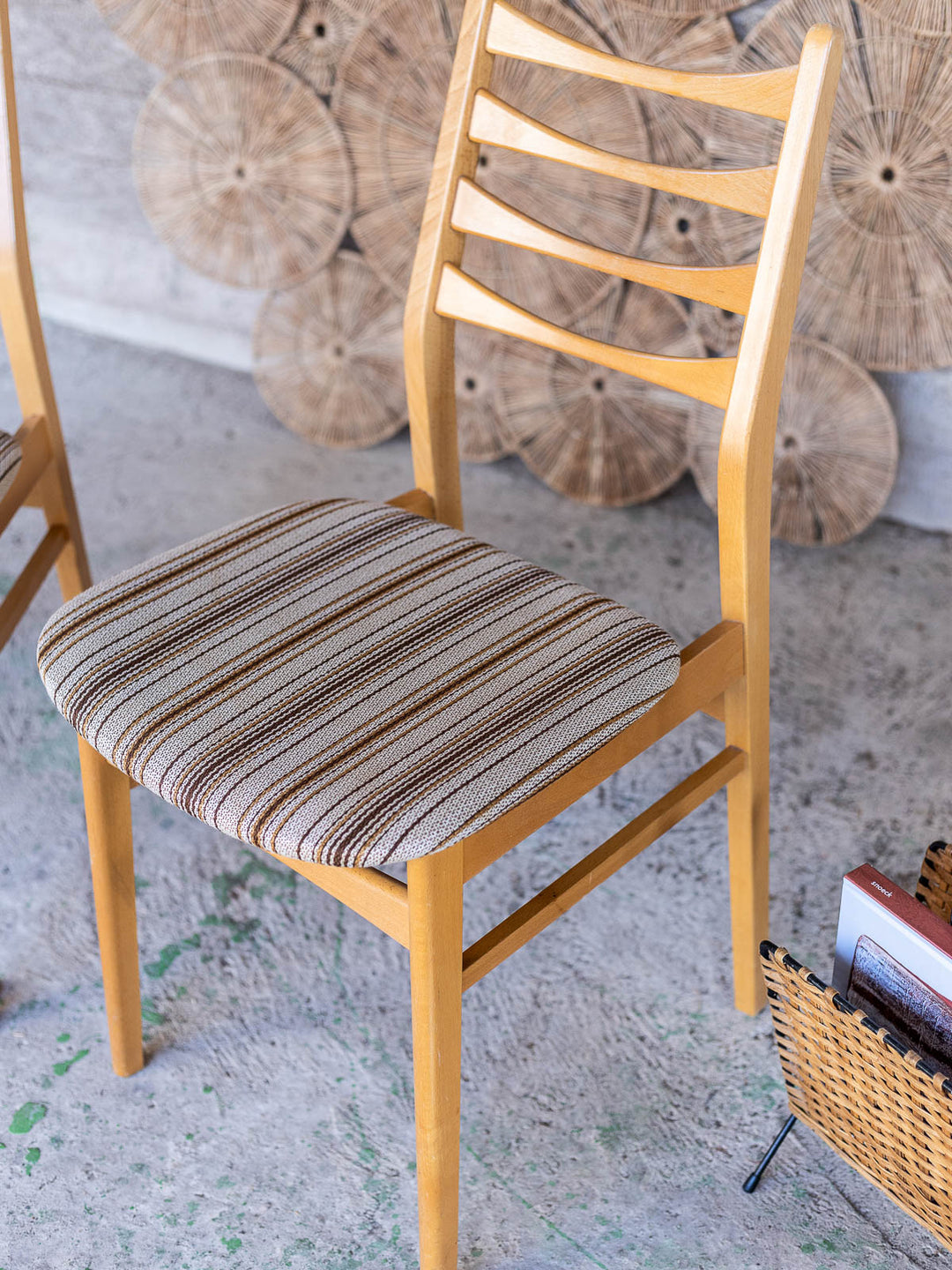alma-chaise-bois-vintage-1982-3