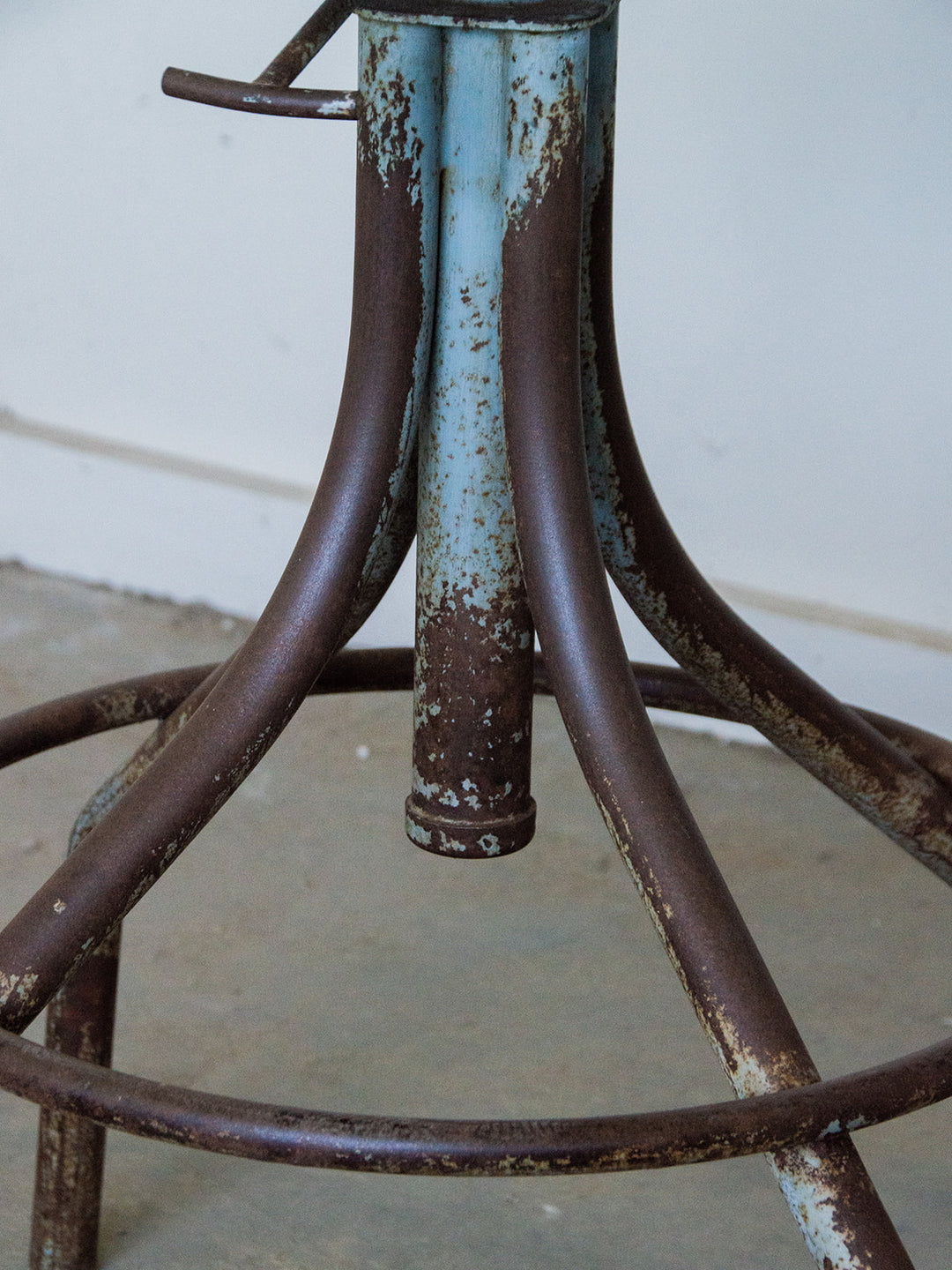 regis-tabouret-bois-621-5