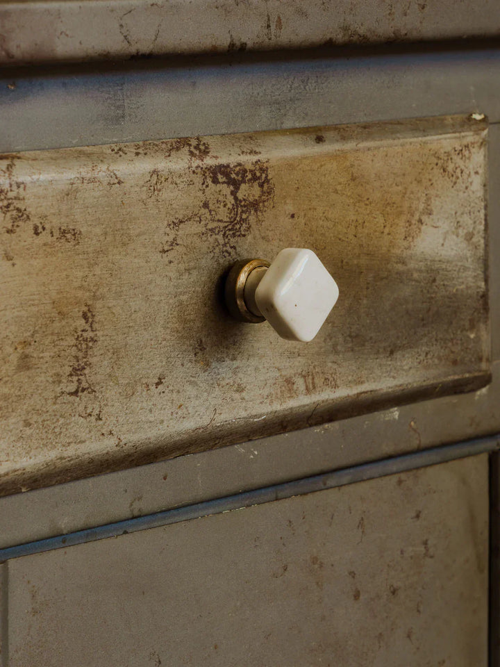 gilbert-buffet-metal-490-8