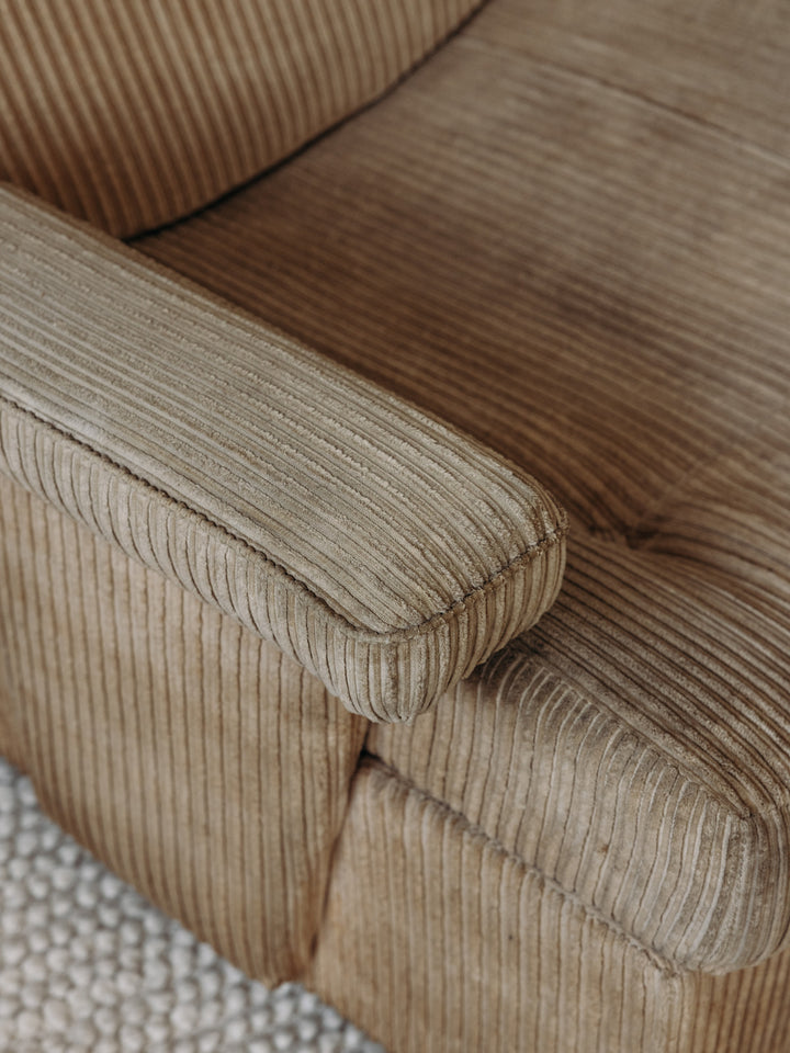 4U3A7625_Debongout-retrochic-24-06-25_014fauteuilvelours_0144.jpg