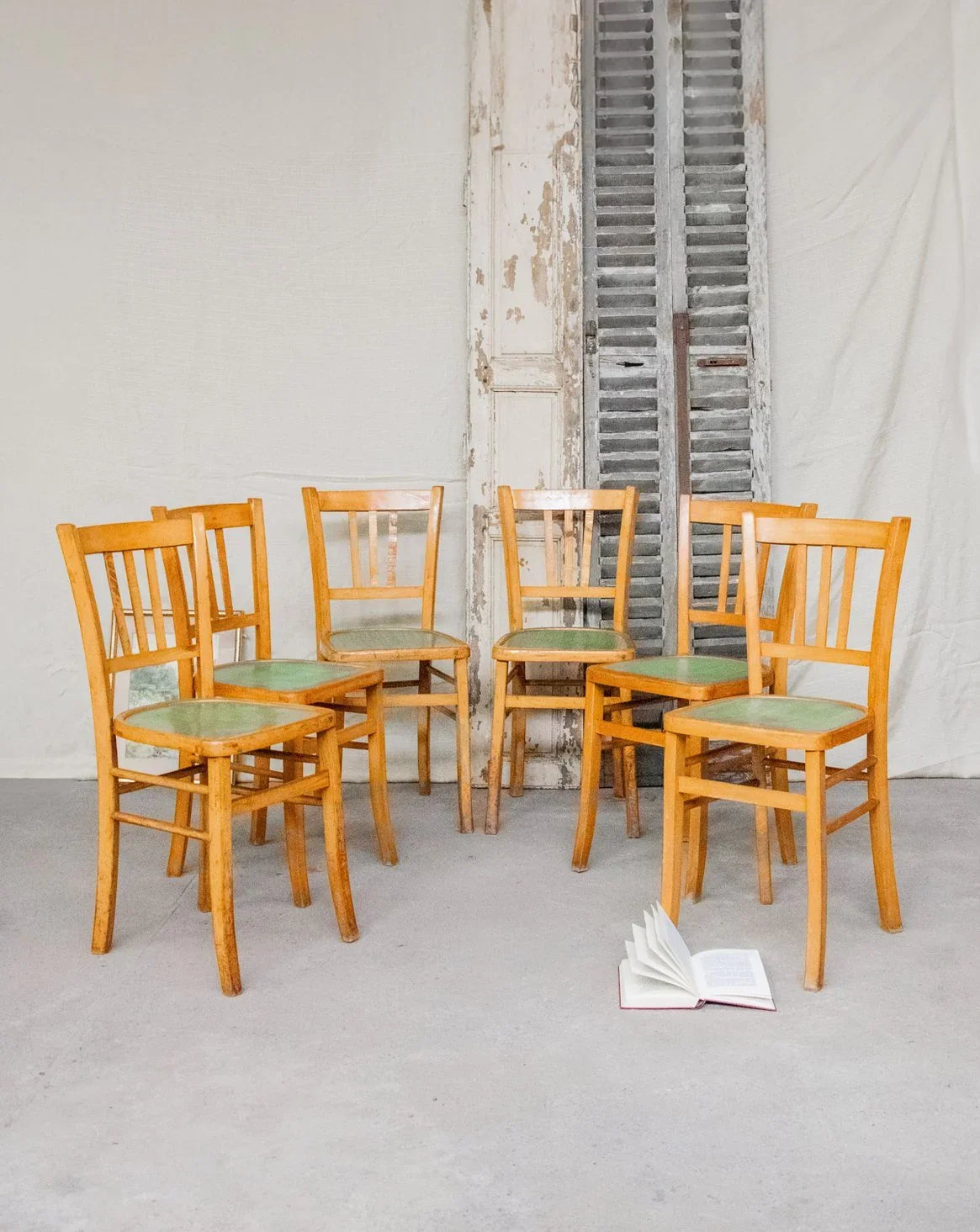 claude-chaise-bois-839-1