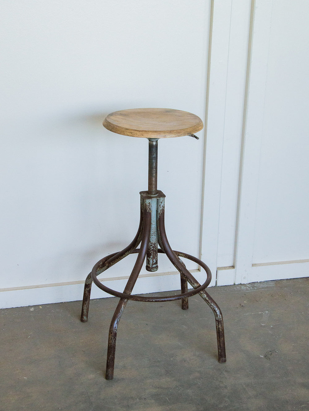 regis-tabouret-bois-621-2