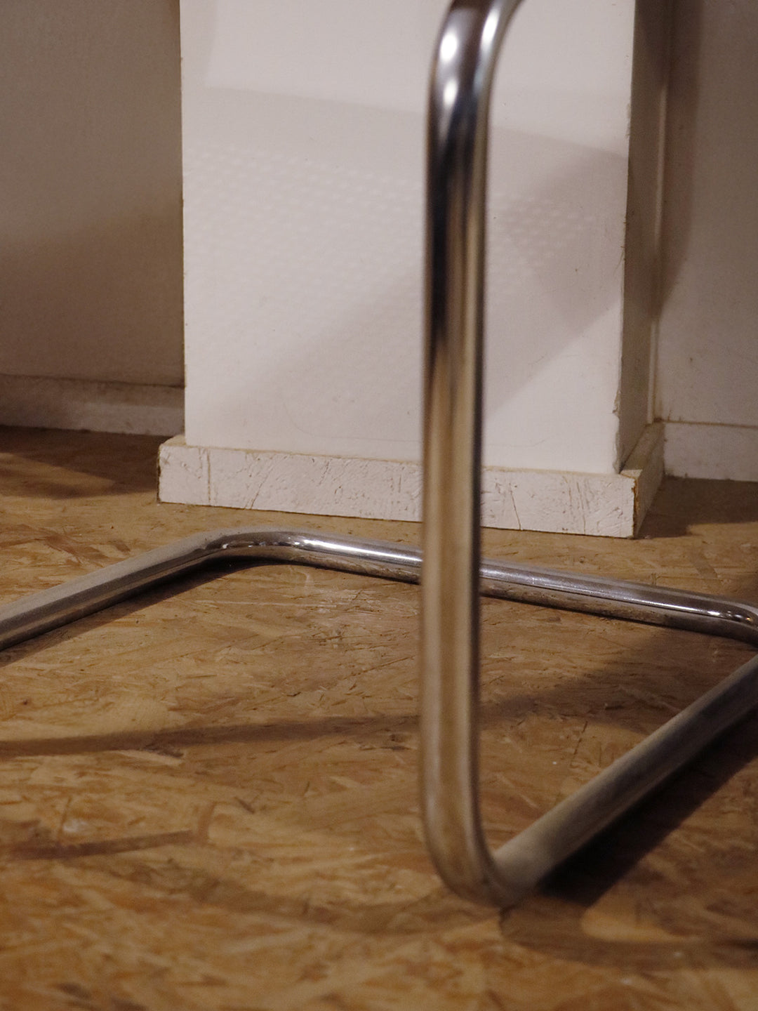 alma-chaise-cannage-chrome-1082-8