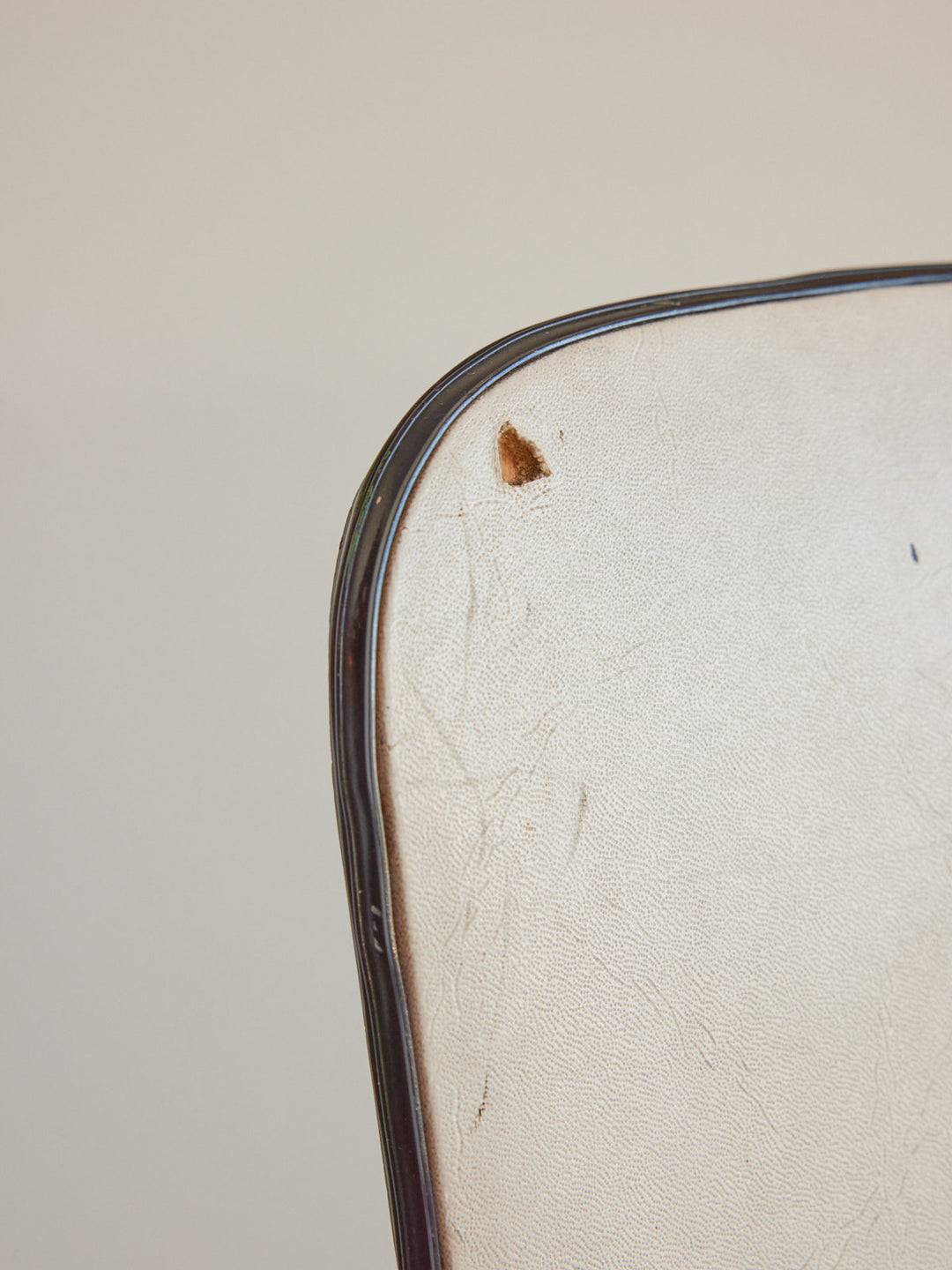 alma-chaise-skaï-1063-9