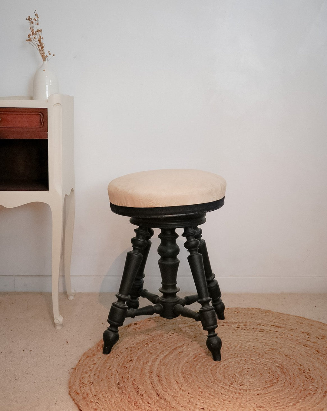 regis-tabouret-bois-799-1
