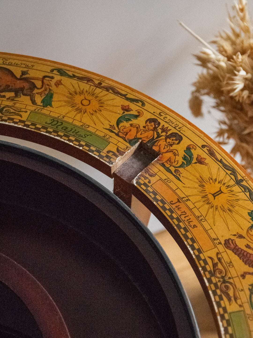 quentin-bar-globe-61-8