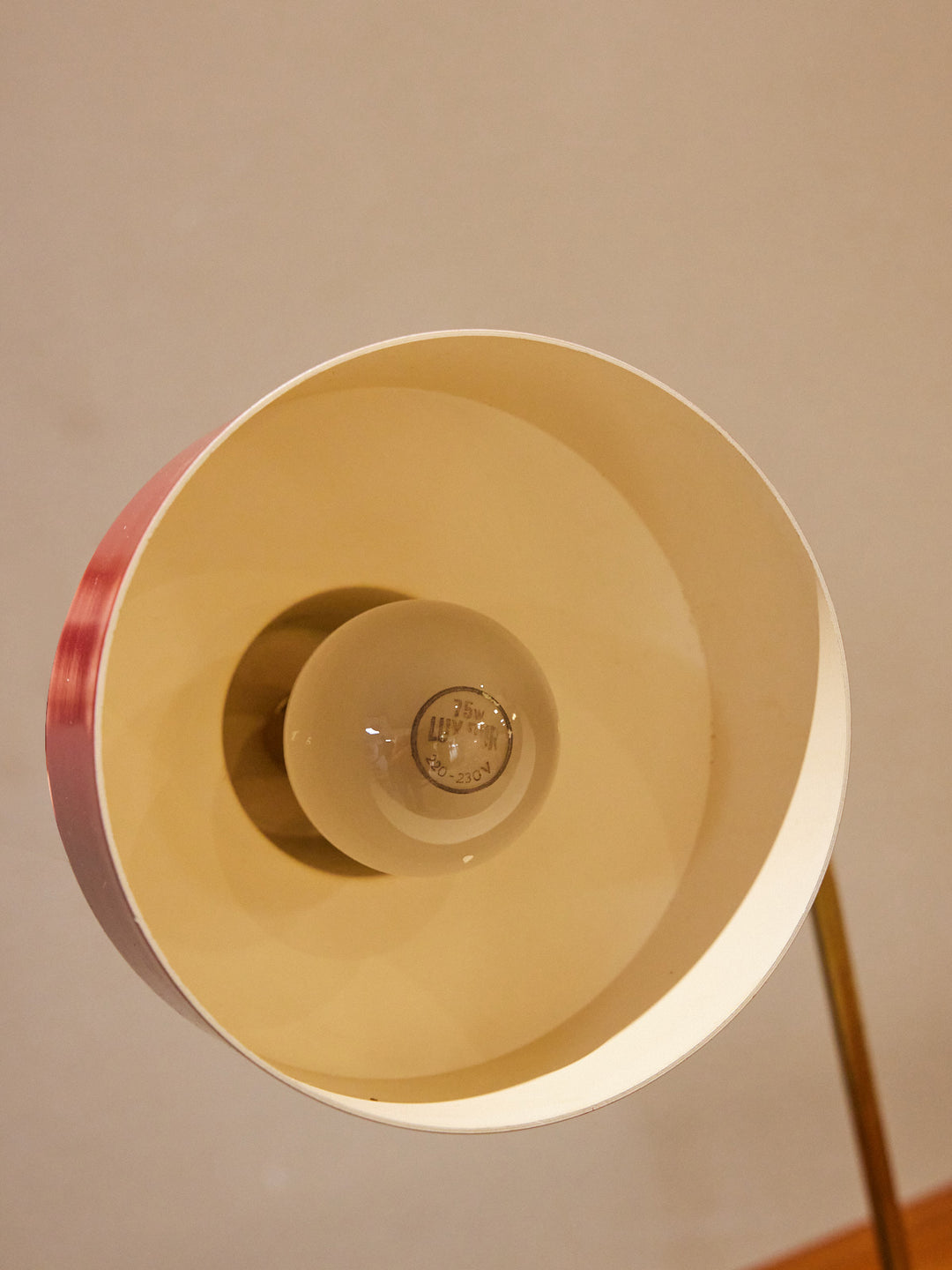 julia-lampe-a-poser-laiton-1060-6