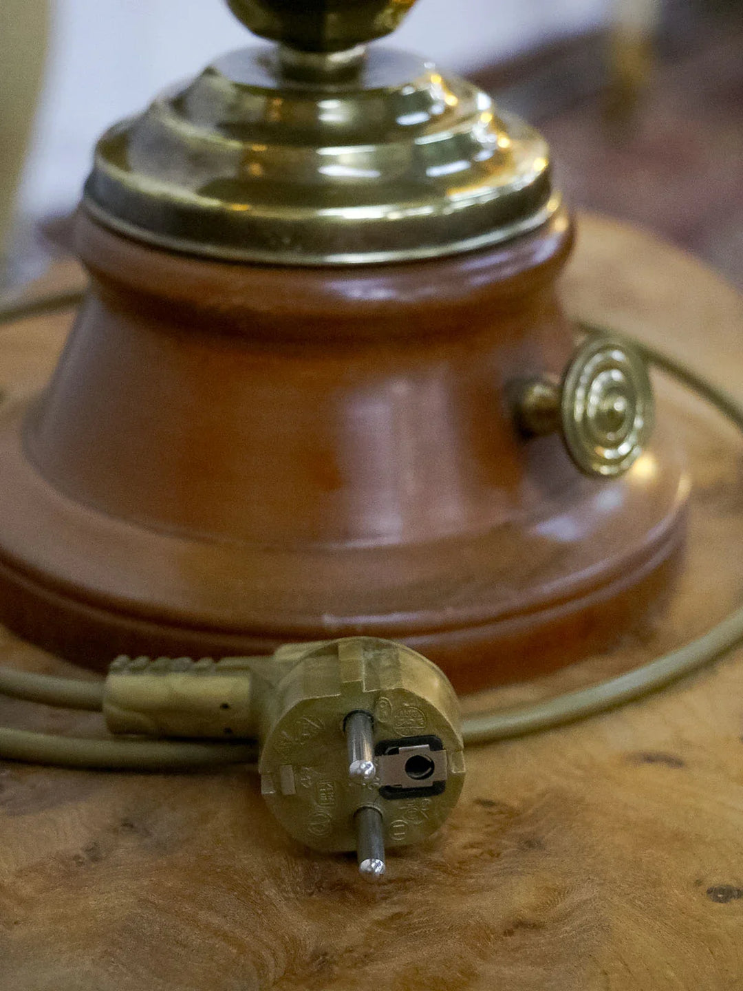 suzanne-lampe-à-poser-verre-505-11