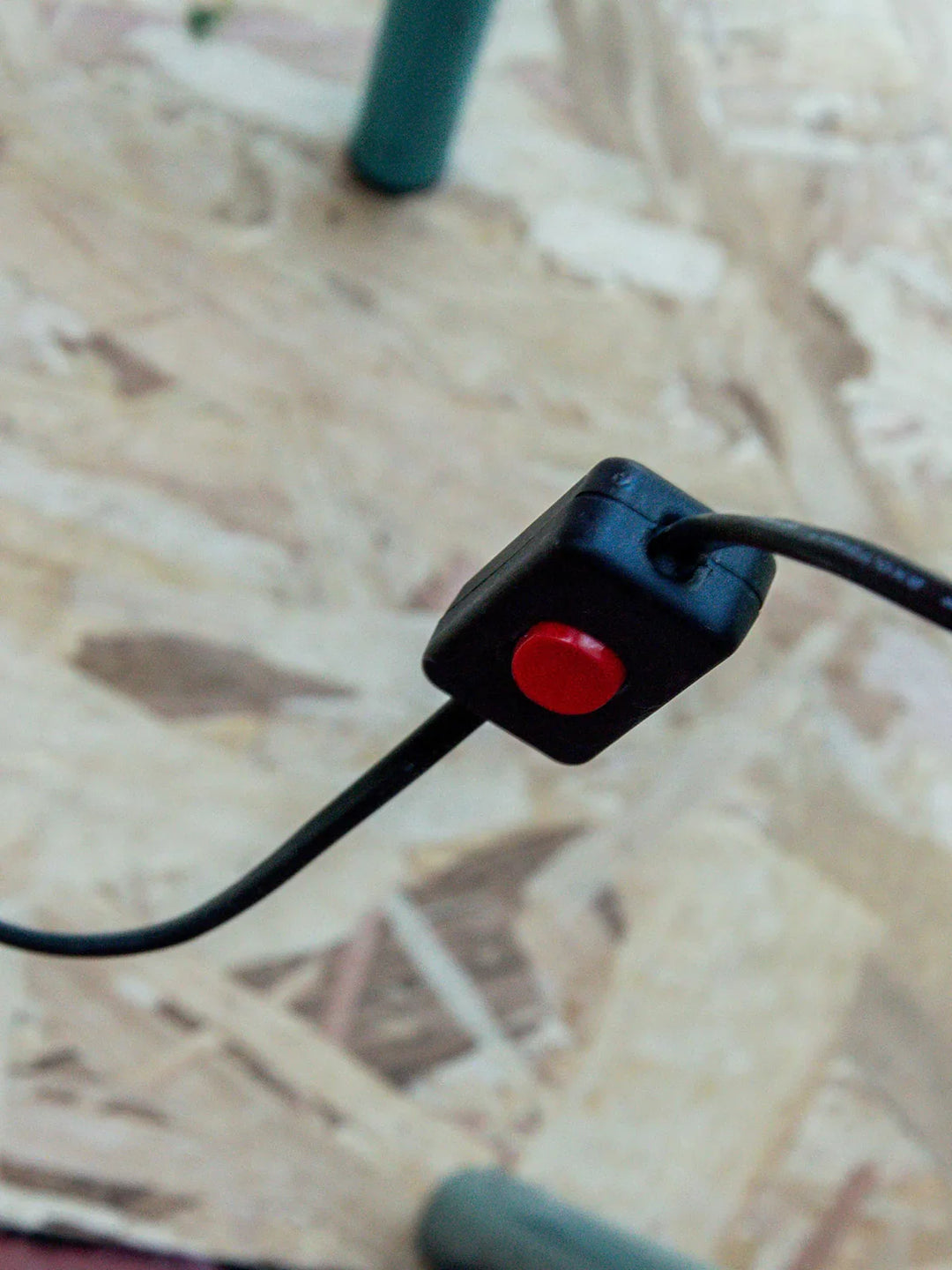 julia-lampe-poser-metal-tricolore-279-5