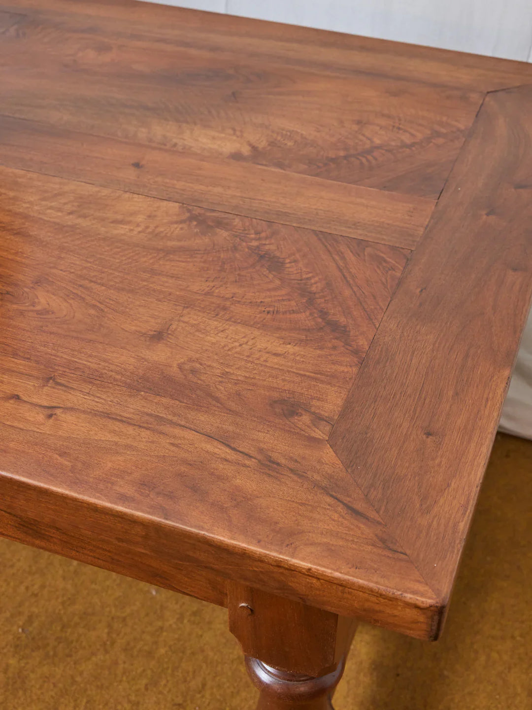 romy-table-à-manger-noyer-644-9