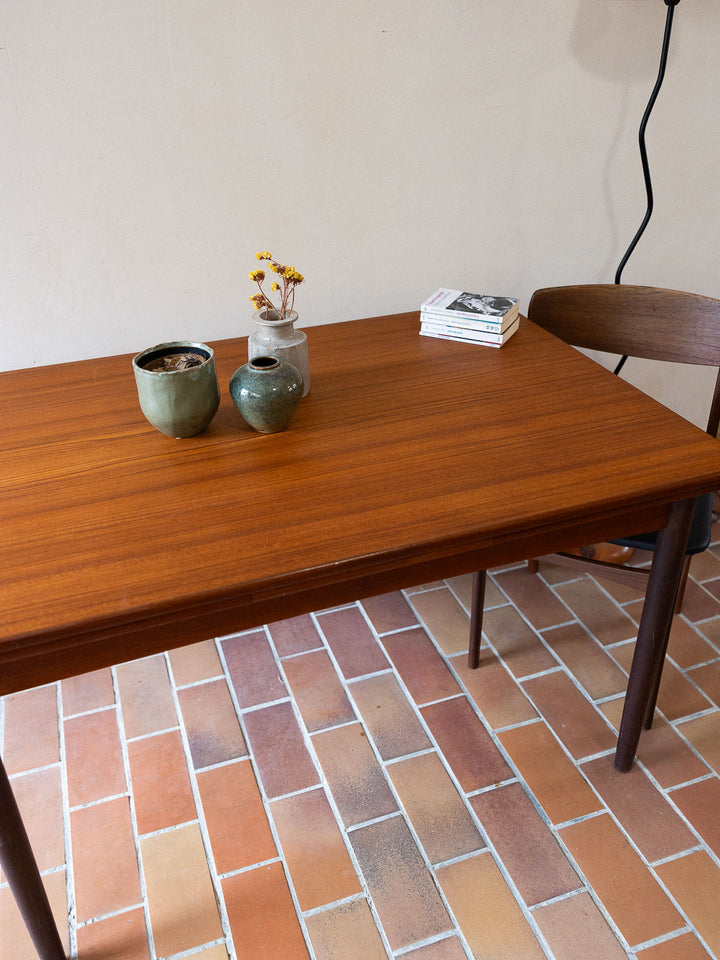 karla-table-a-manger-teck-massif-1235-4