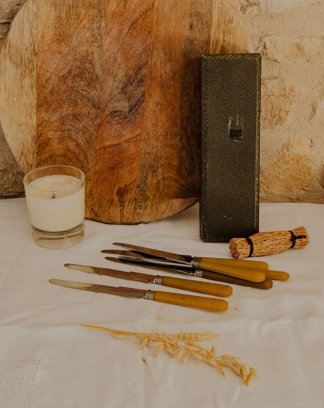 loïs-couverts-bakelite-654-1