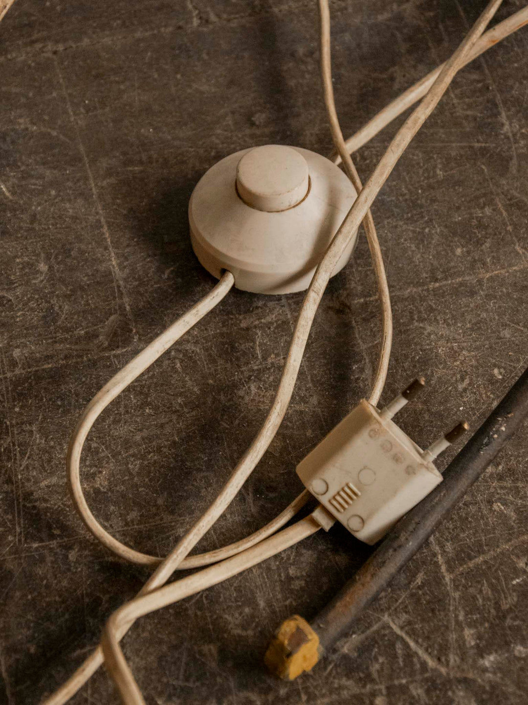 julien-lampadaire-bois-375-8