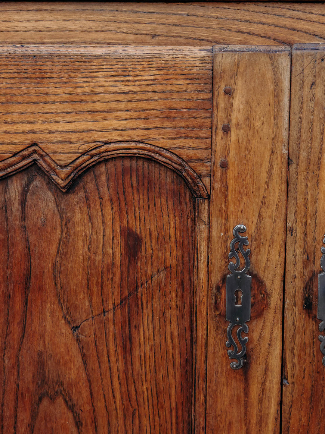 gilbert-buffet-bois-590-8