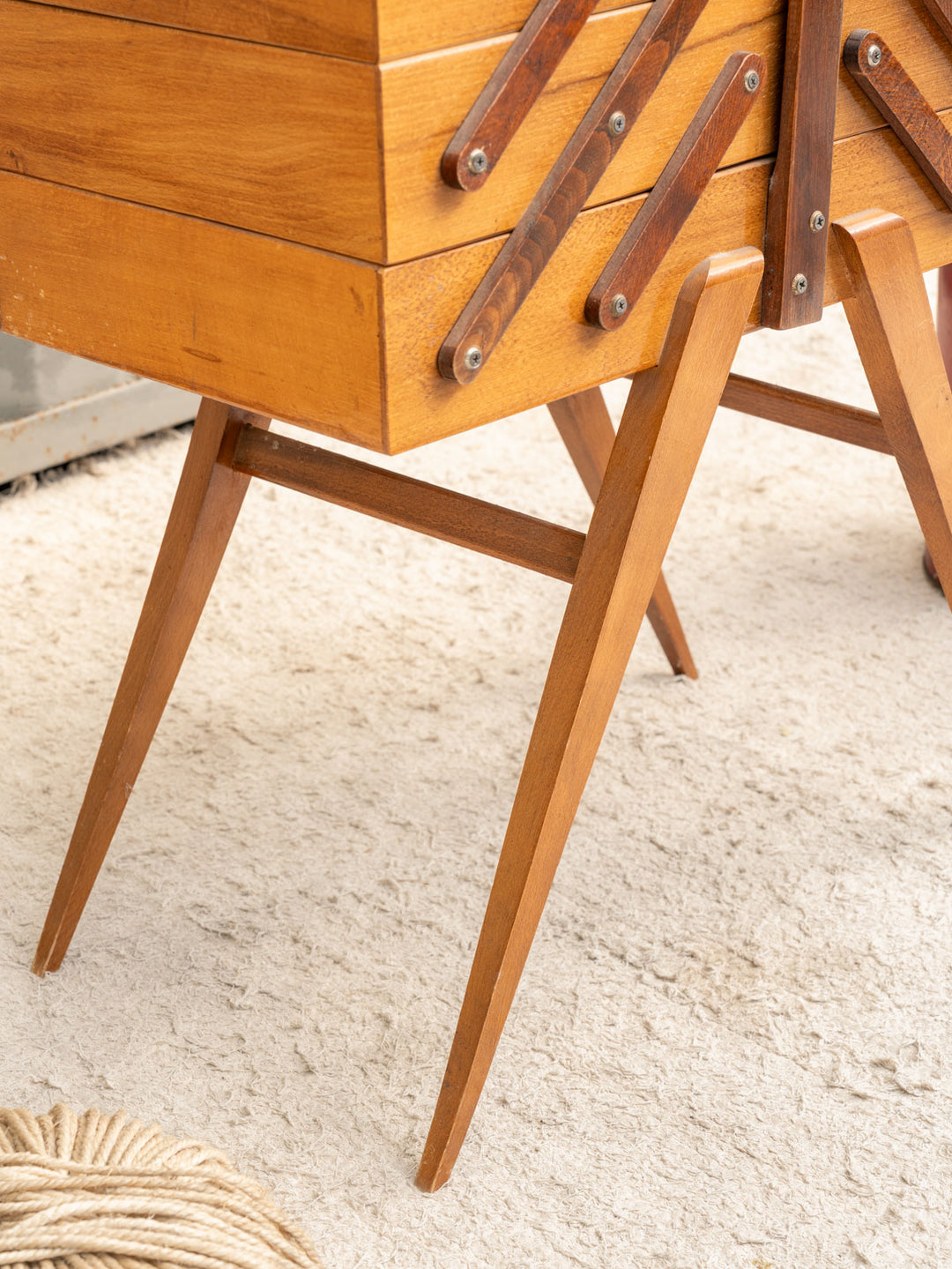brigitte-travailleuse-bois-350-11
