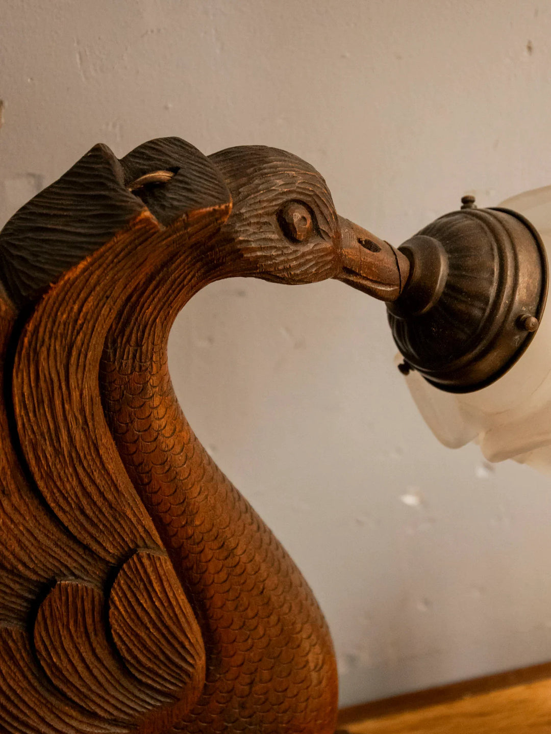 suzanne-lampe-à-poser-bois-554-8