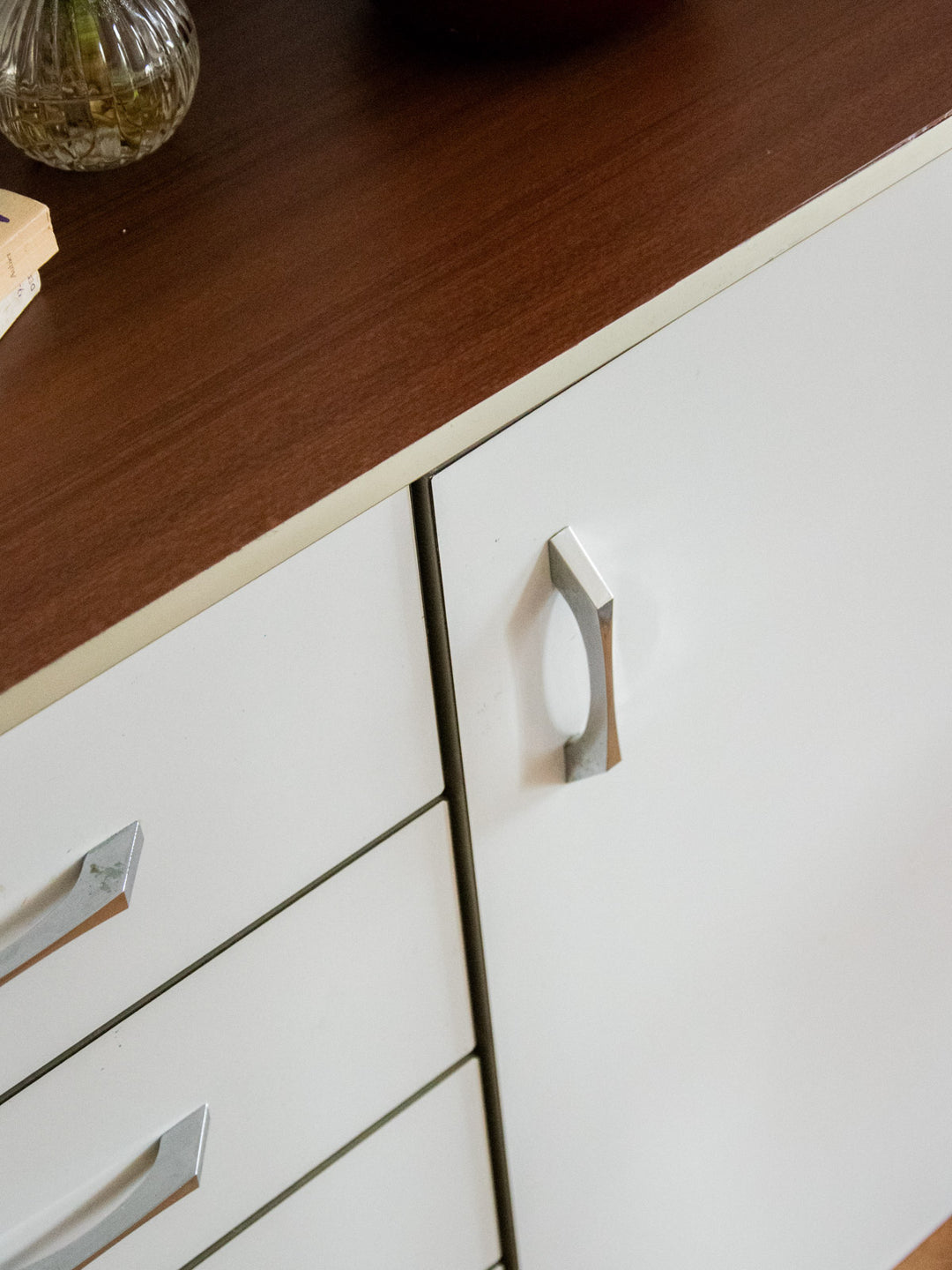 gustave-buffet-formica-514-6