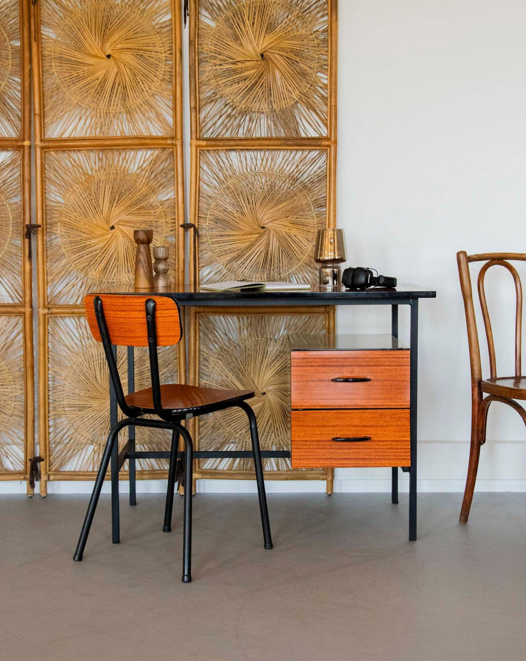 yvan-bureau-formica-522-1