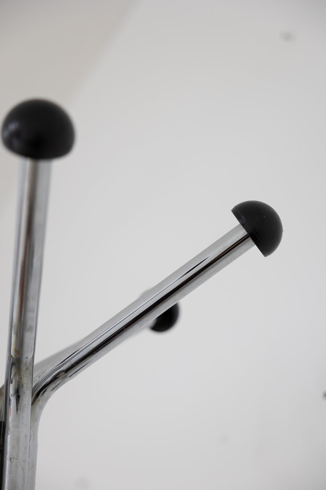 charlie-porte-manteaux-chrome-7-6