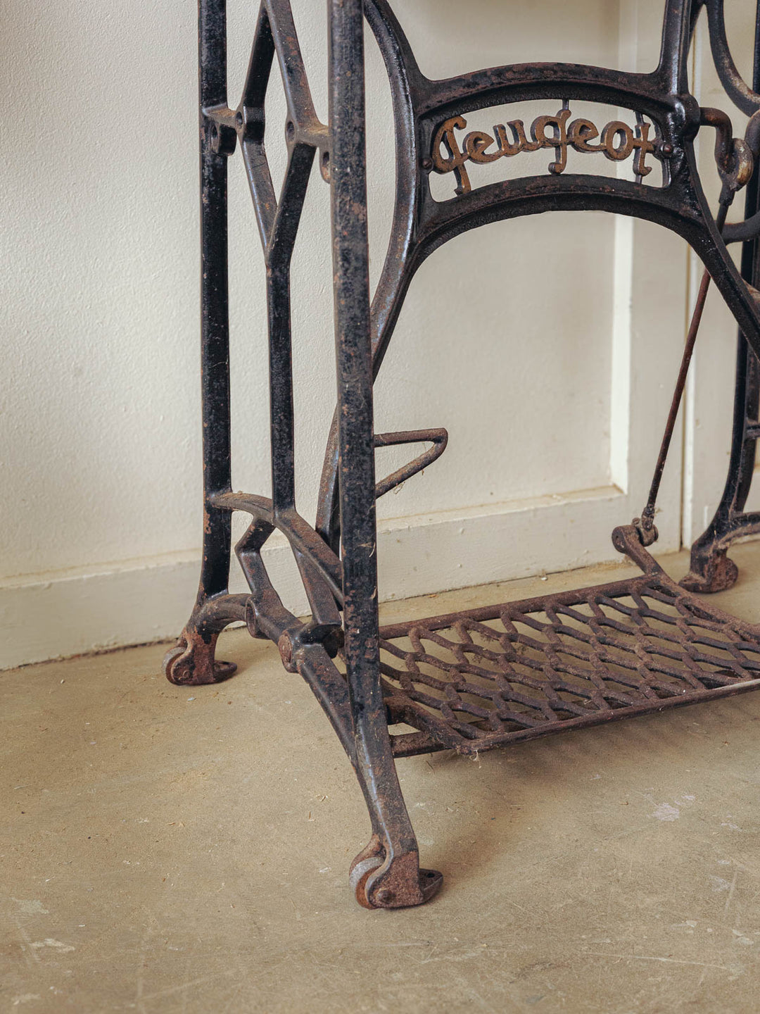 francine-table-appoint-bois-peugeot-1048-6