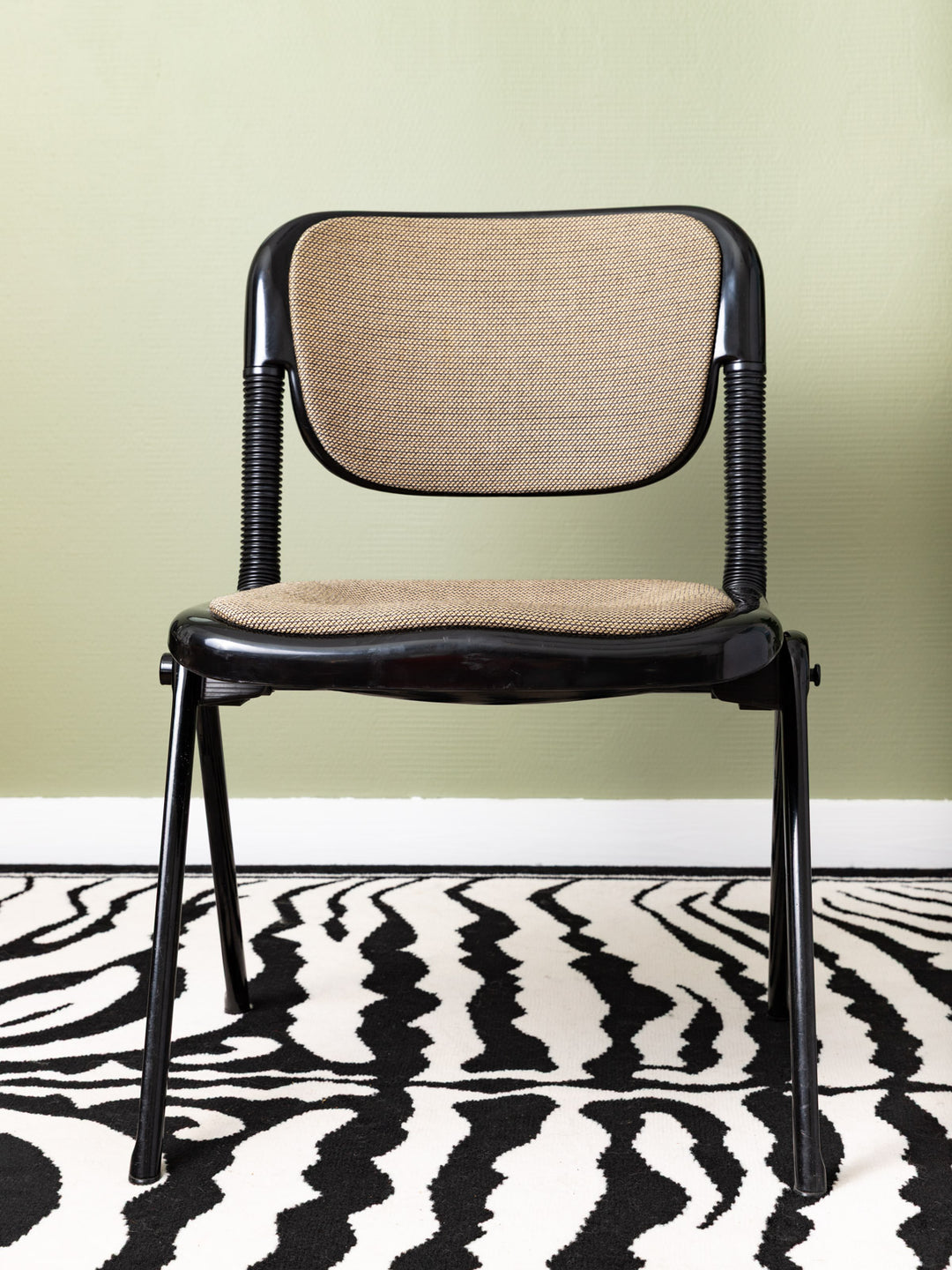 alma-chaise-plastique-design-1991-7