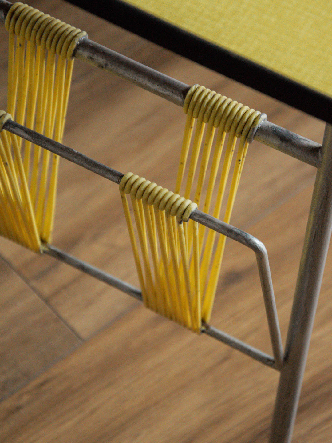 hanna-table-appoint-formica-615-9