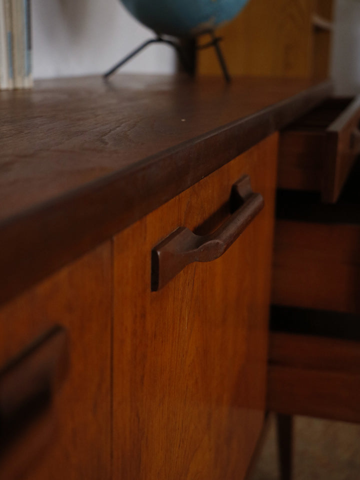 margaret-enfilade-teck-341-8