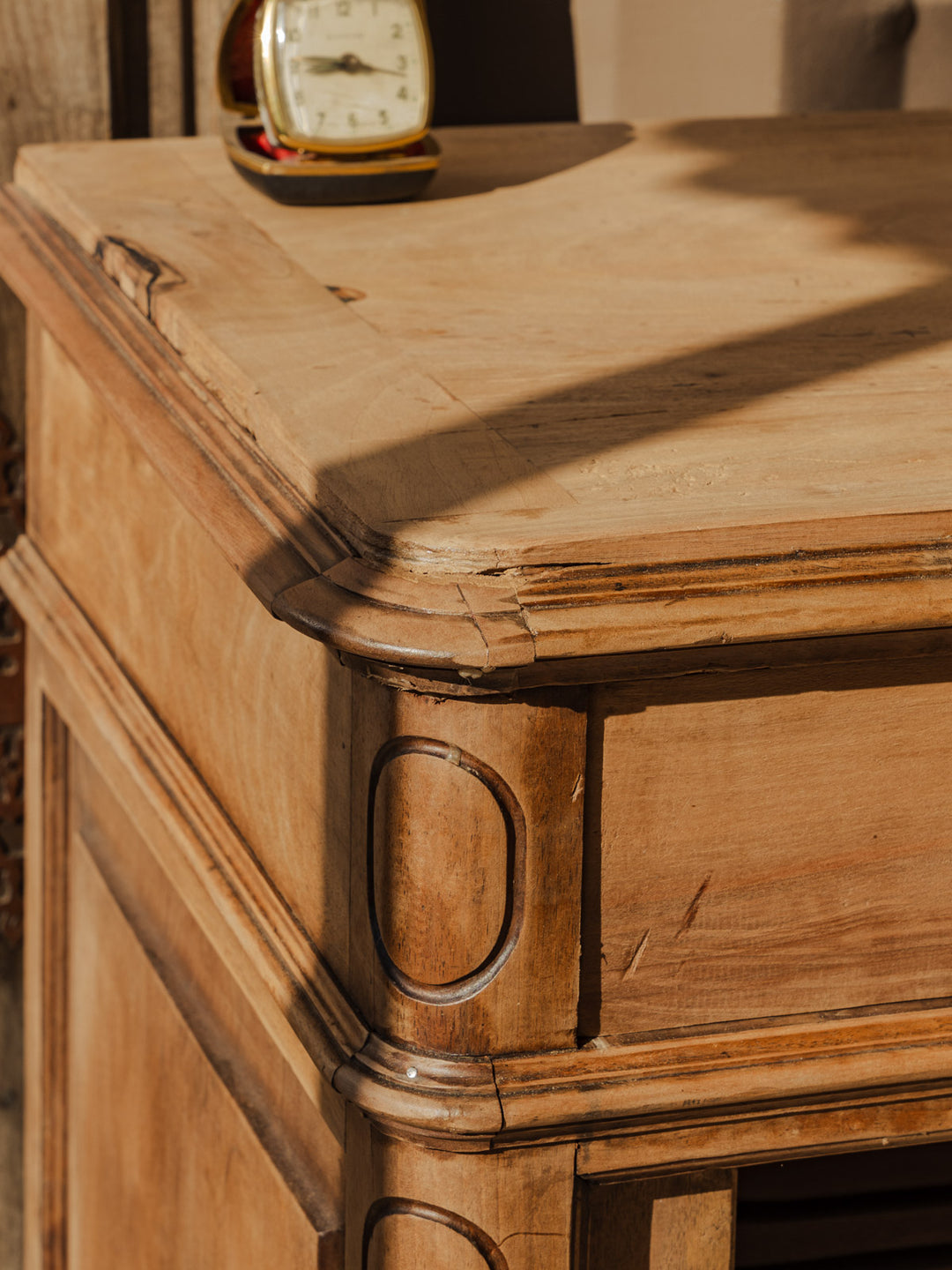 gilbert-buffet-bois-1752-5