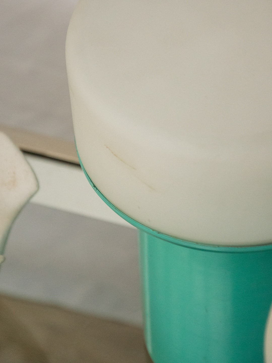 julia-lampe-poser-plastique-645-8