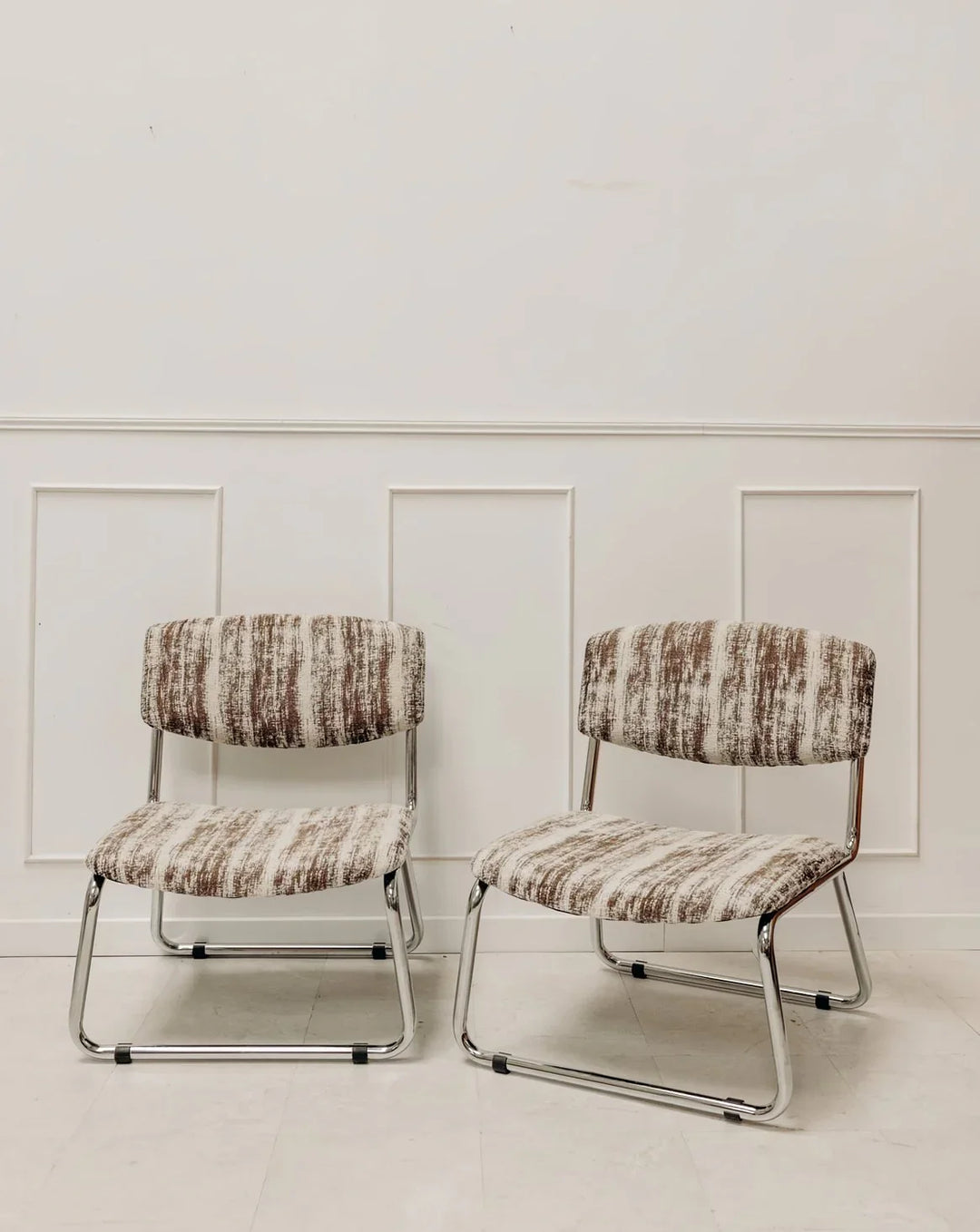 jakob-paire-fauteuils-chromes-521-1