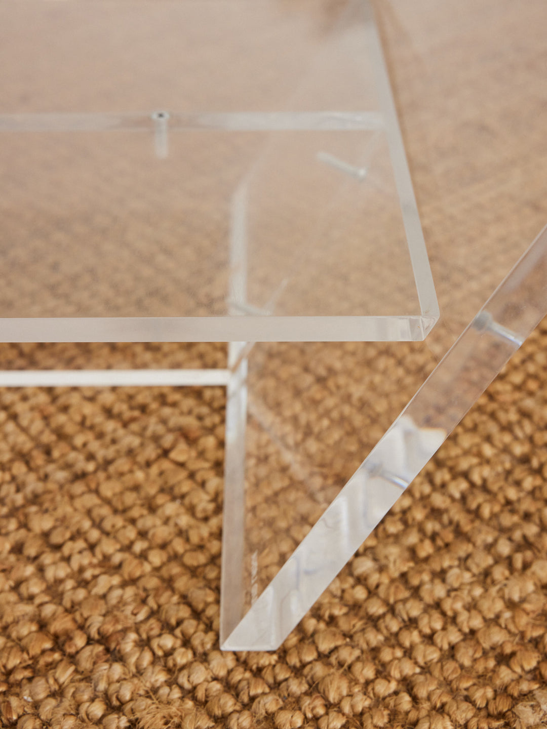 donna-table-basse-plexiglass-1000-8