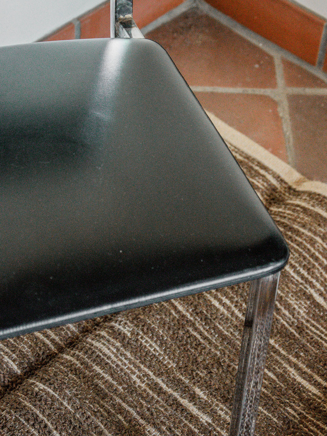 alma-chaise-chrome-1119-5