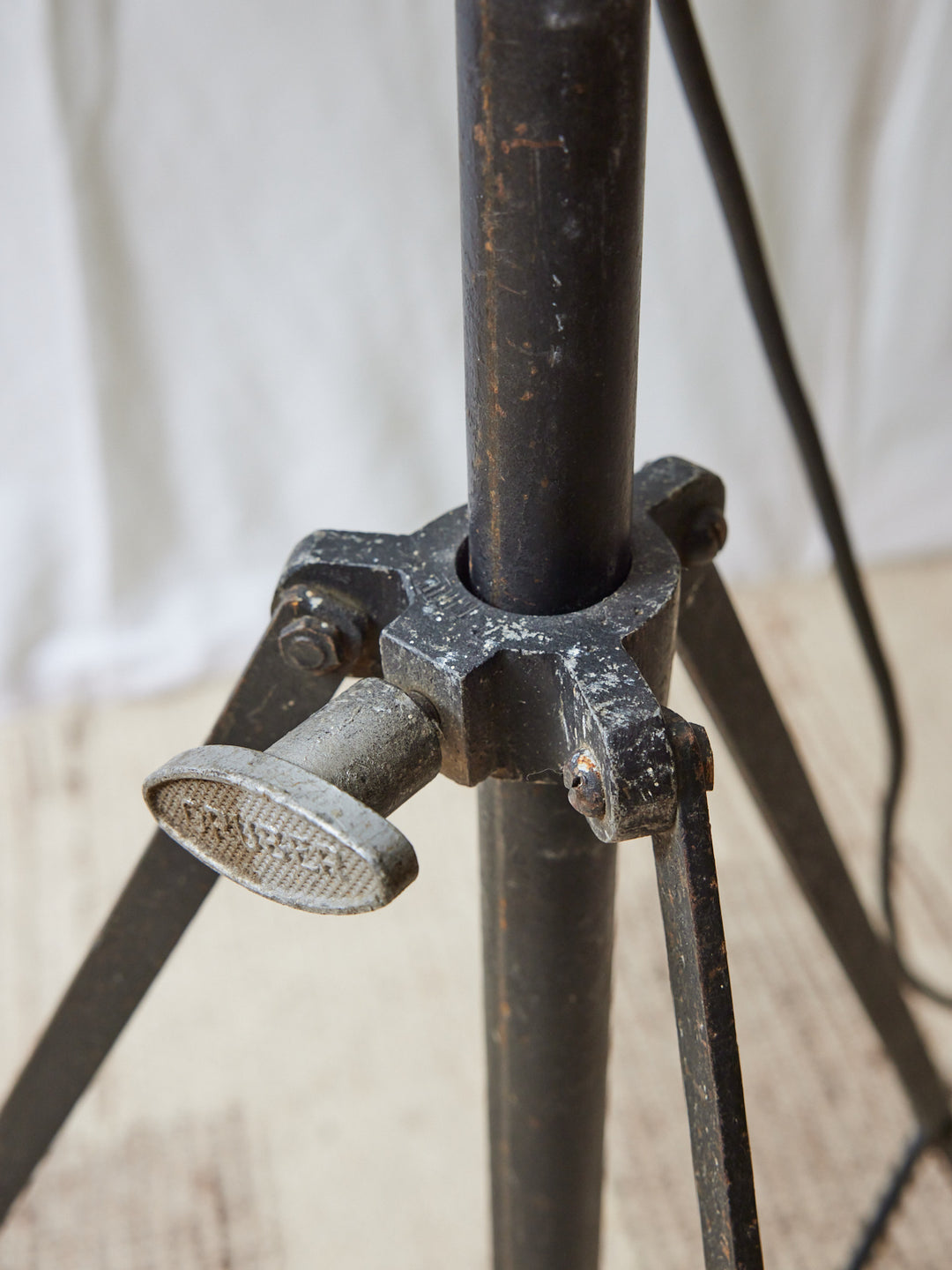 julien-lampadaire-metal-348-8