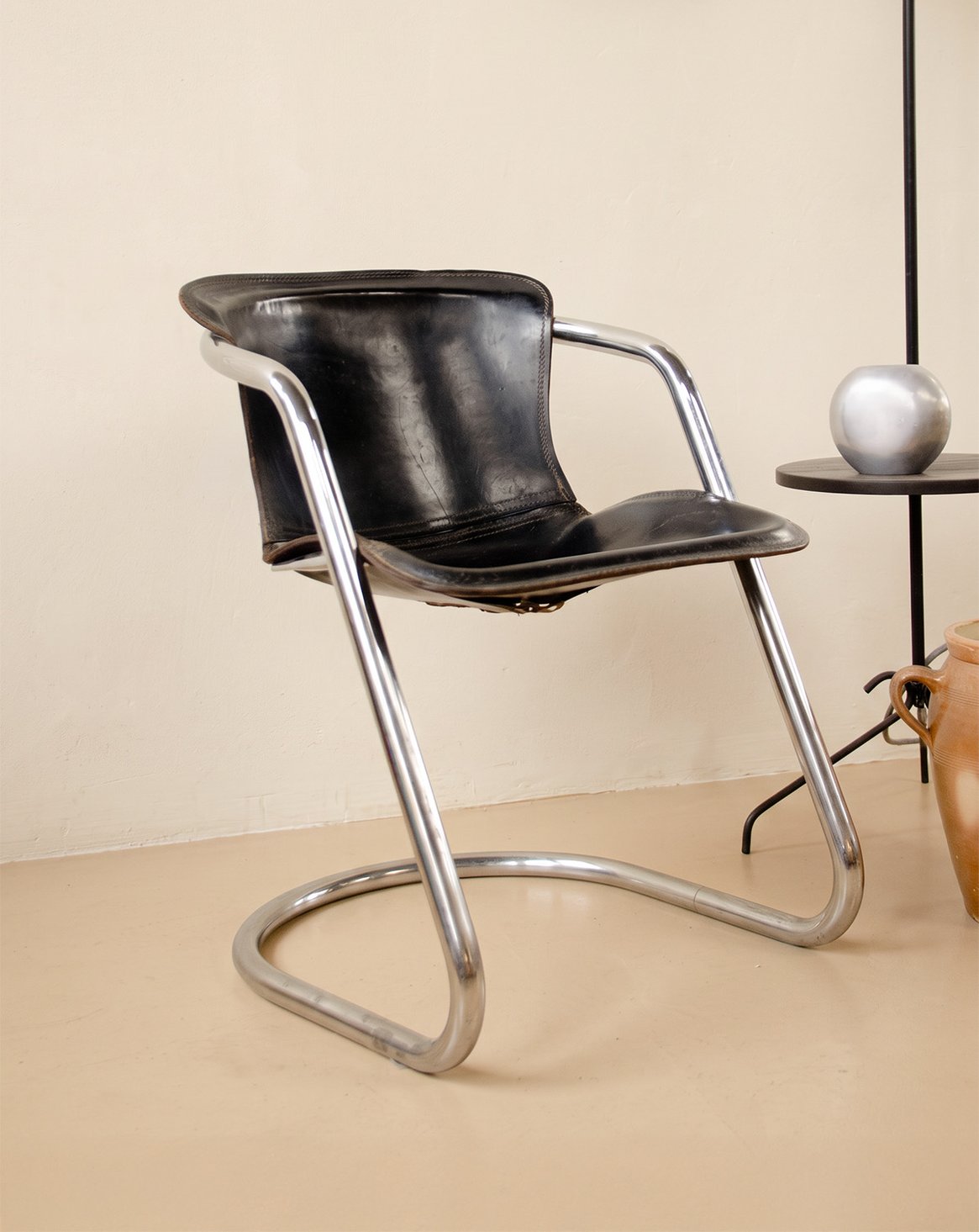 jakob-fauteuil-acier-1437-1