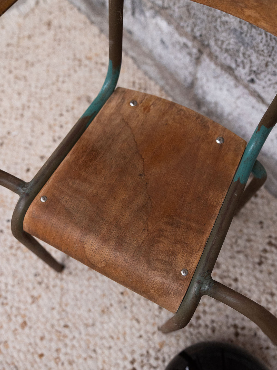 alma-chaise-bois-école-1776-10